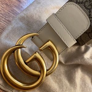 Gucci beige belt, Gold tone GG Marmont.